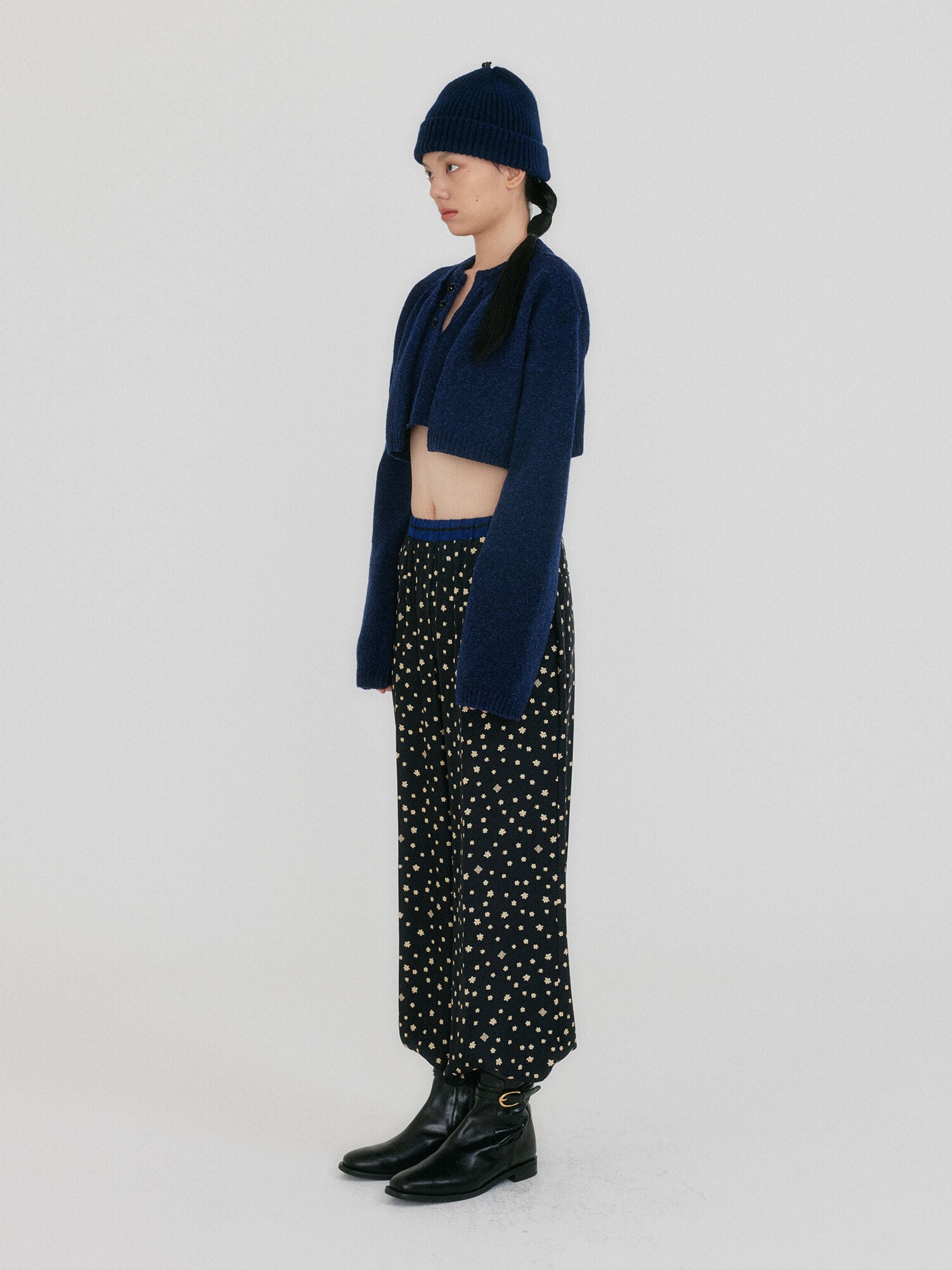 EENK ZONNE Cropped Knit Cardigan - Navy