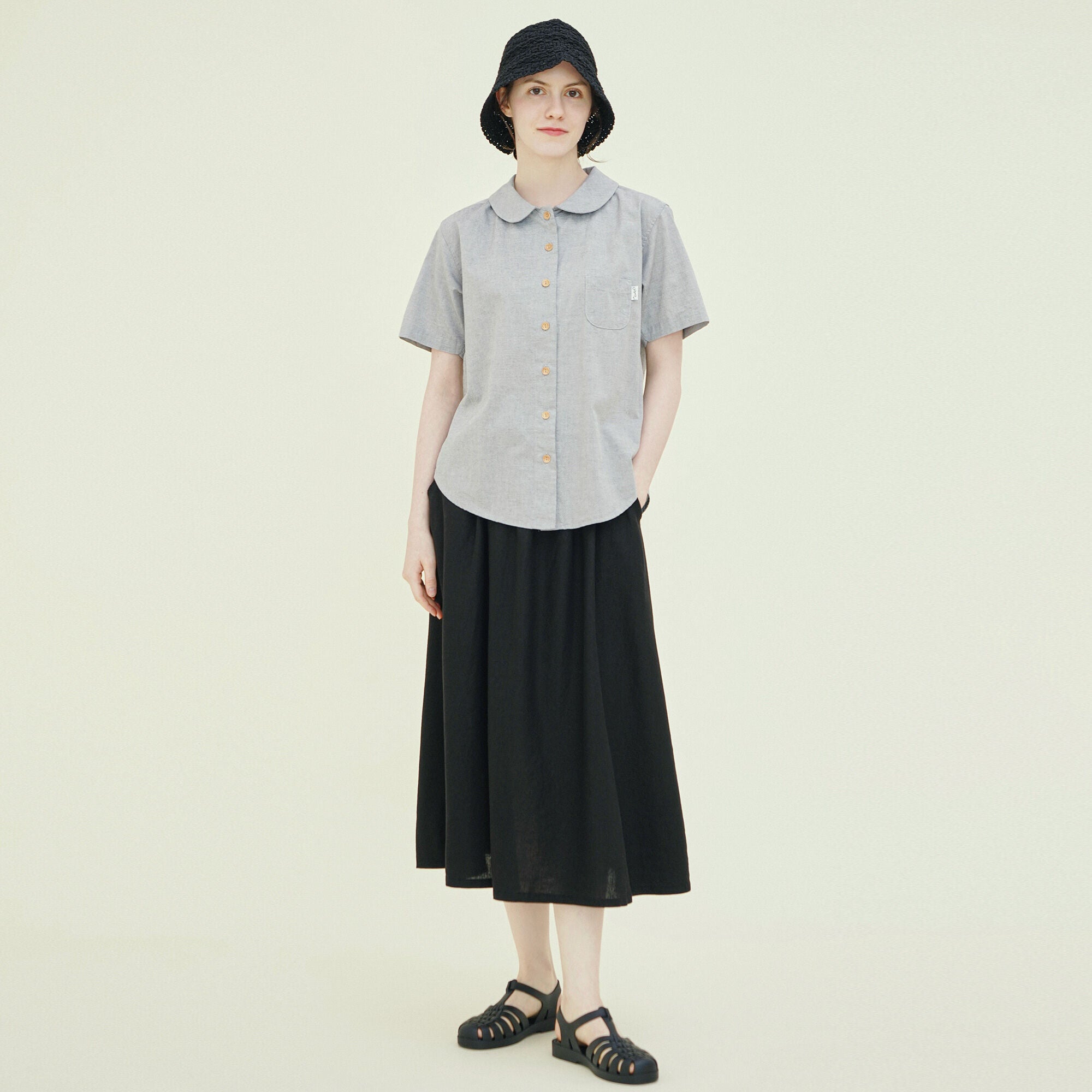 CHIQUITA 8th_Oxford round shirt black 242301SBK (domestic production)