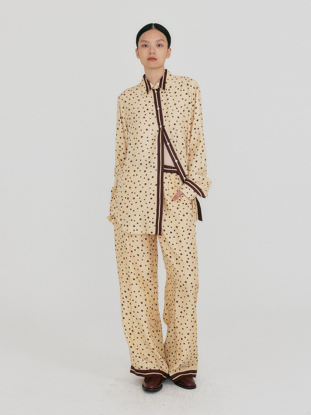EENK ZUIIN Contrast Pants - Beige