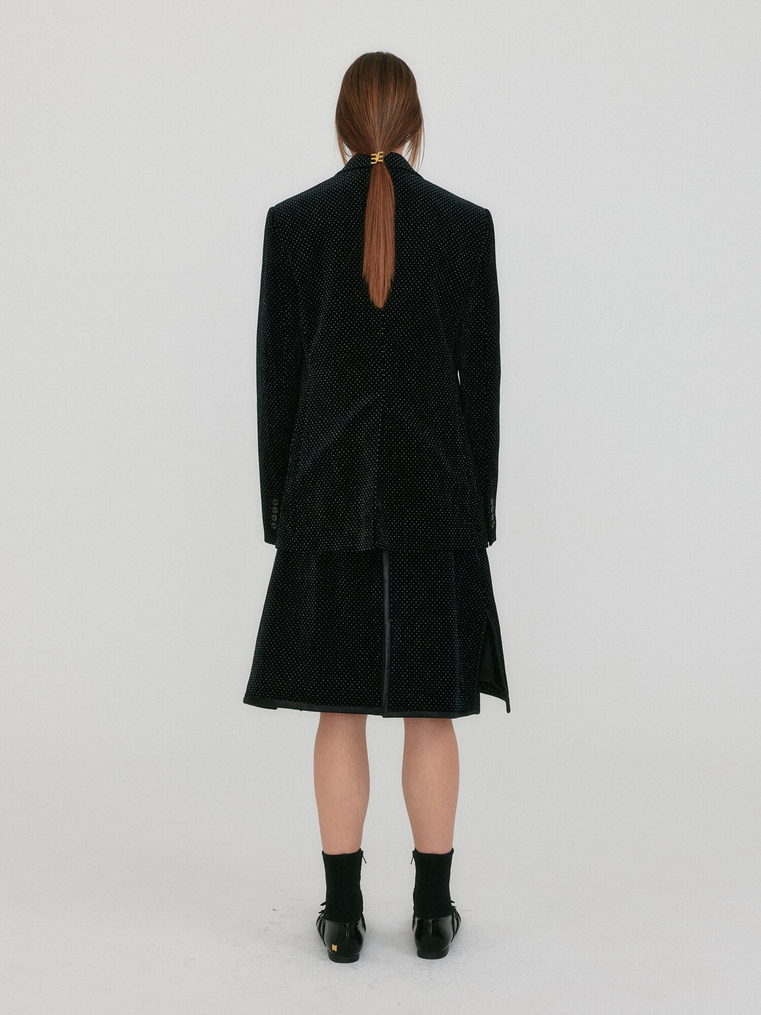 EENK ZAKIT Single-Breasted Blazer with Brooch - Black Velvet