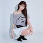 rolarola MAISON DE ROLA EMBROIDERY OFF SHOULDER T-SHIRT GRAY