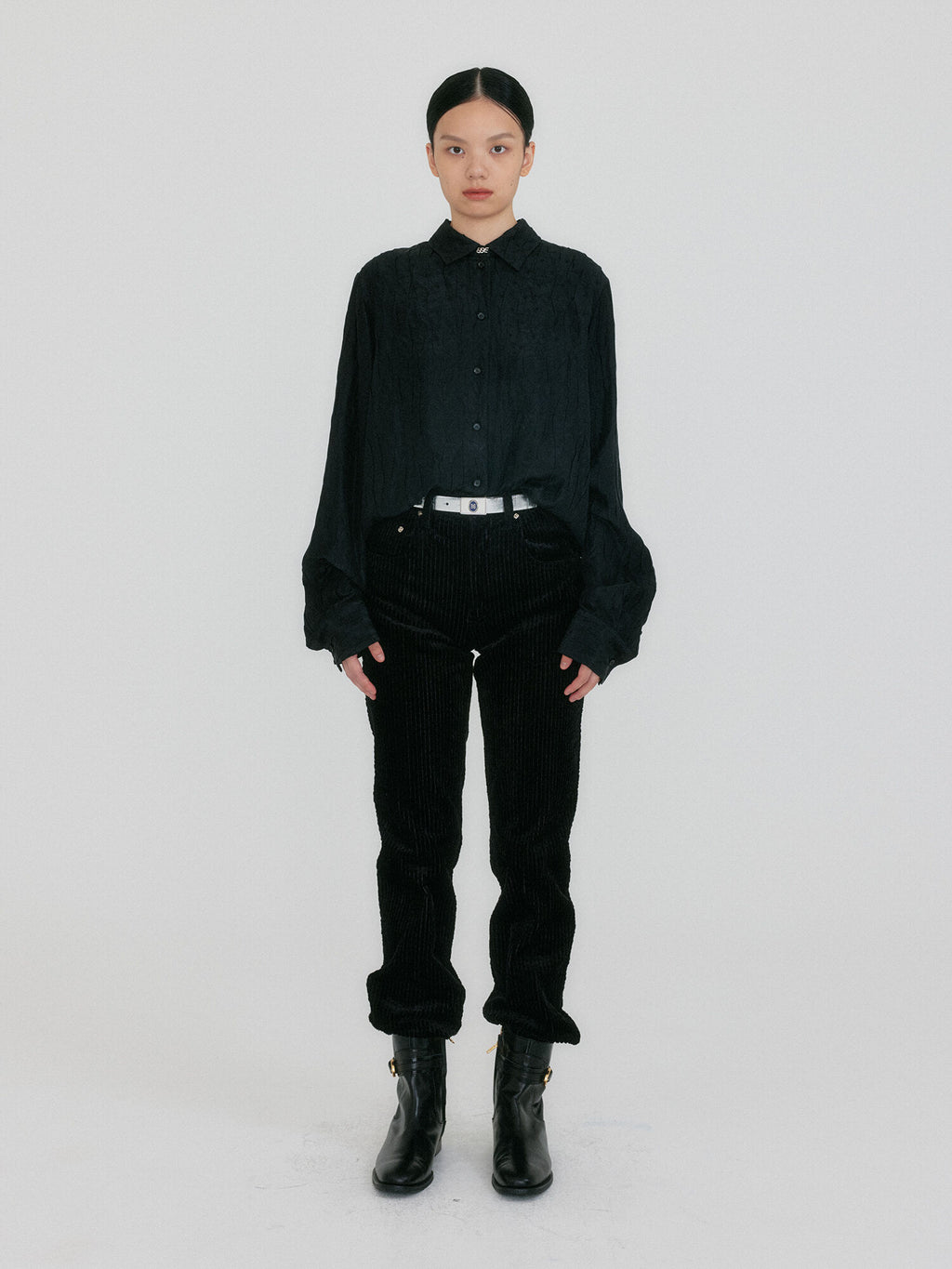 EENK ZIRYNA Classic Shirt with Brooch - Black