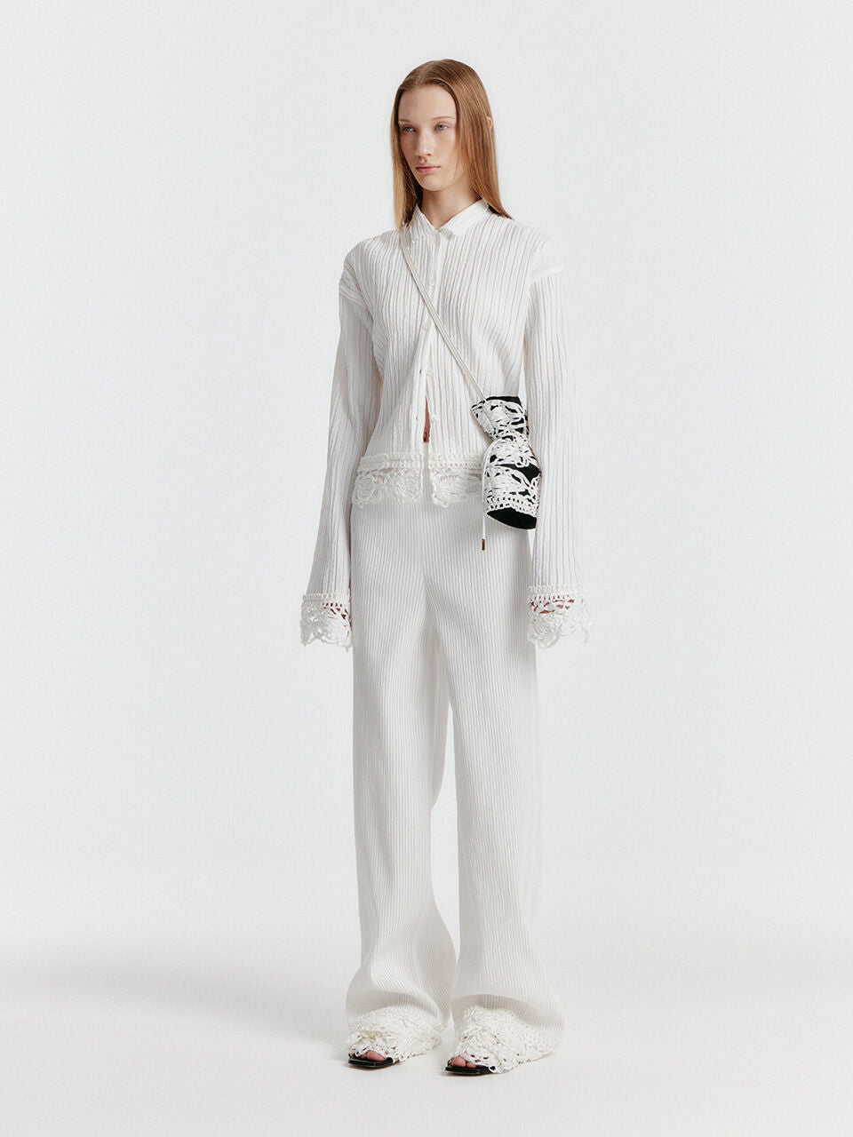 EENK YESSITA Lace-trim Pleats Shirt - White