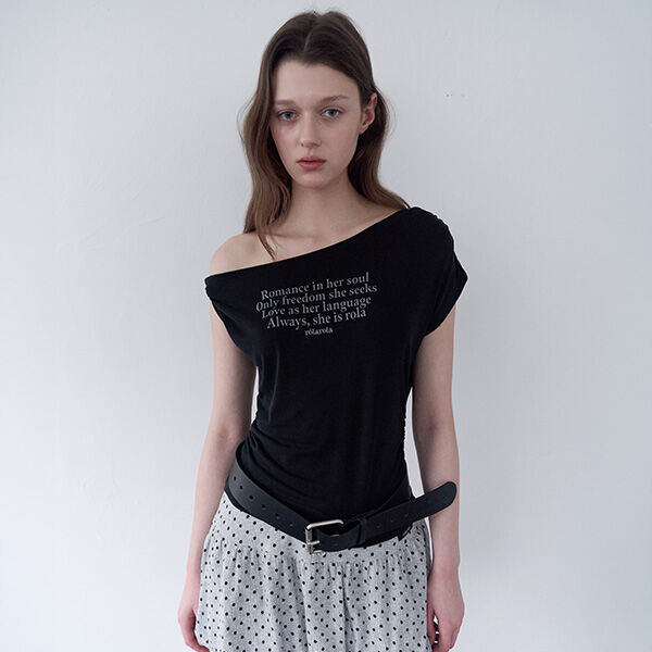 rolarola LETTERING DRAPE OFF SHOULDER T-SHIRT BLACK