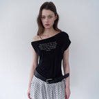 rolarola LETTERING DRAPE OFF SHOULDER T-SHIRT BLACK