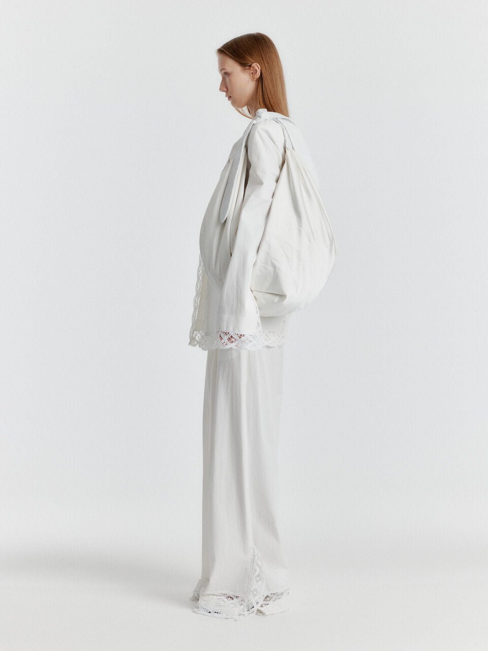 EENK YERI Side-slit Lace-trim Pants - White