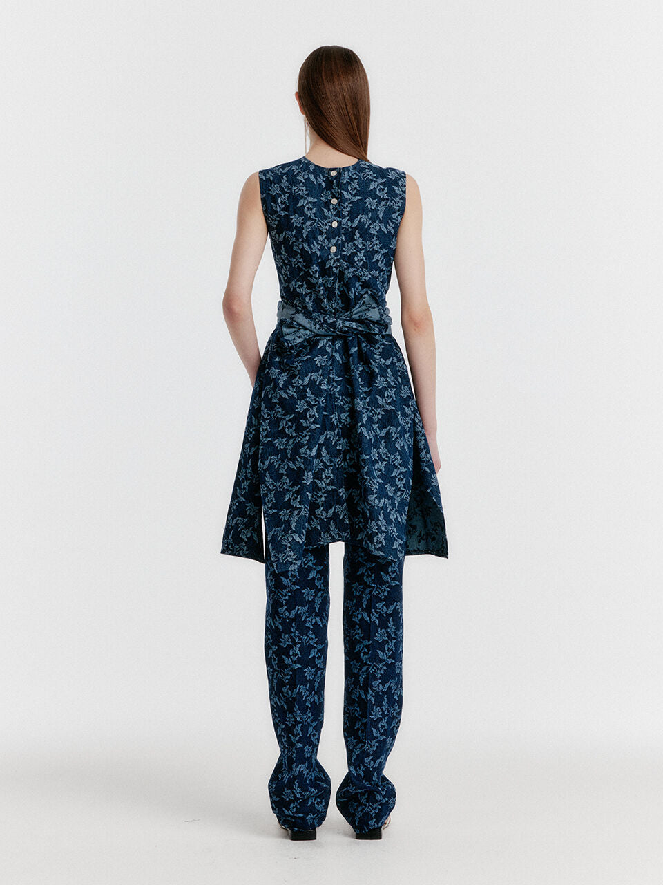 EENK [Transit Love Lee Na-yeon wearing] YISSY Jacquard Denim Pants - Navy