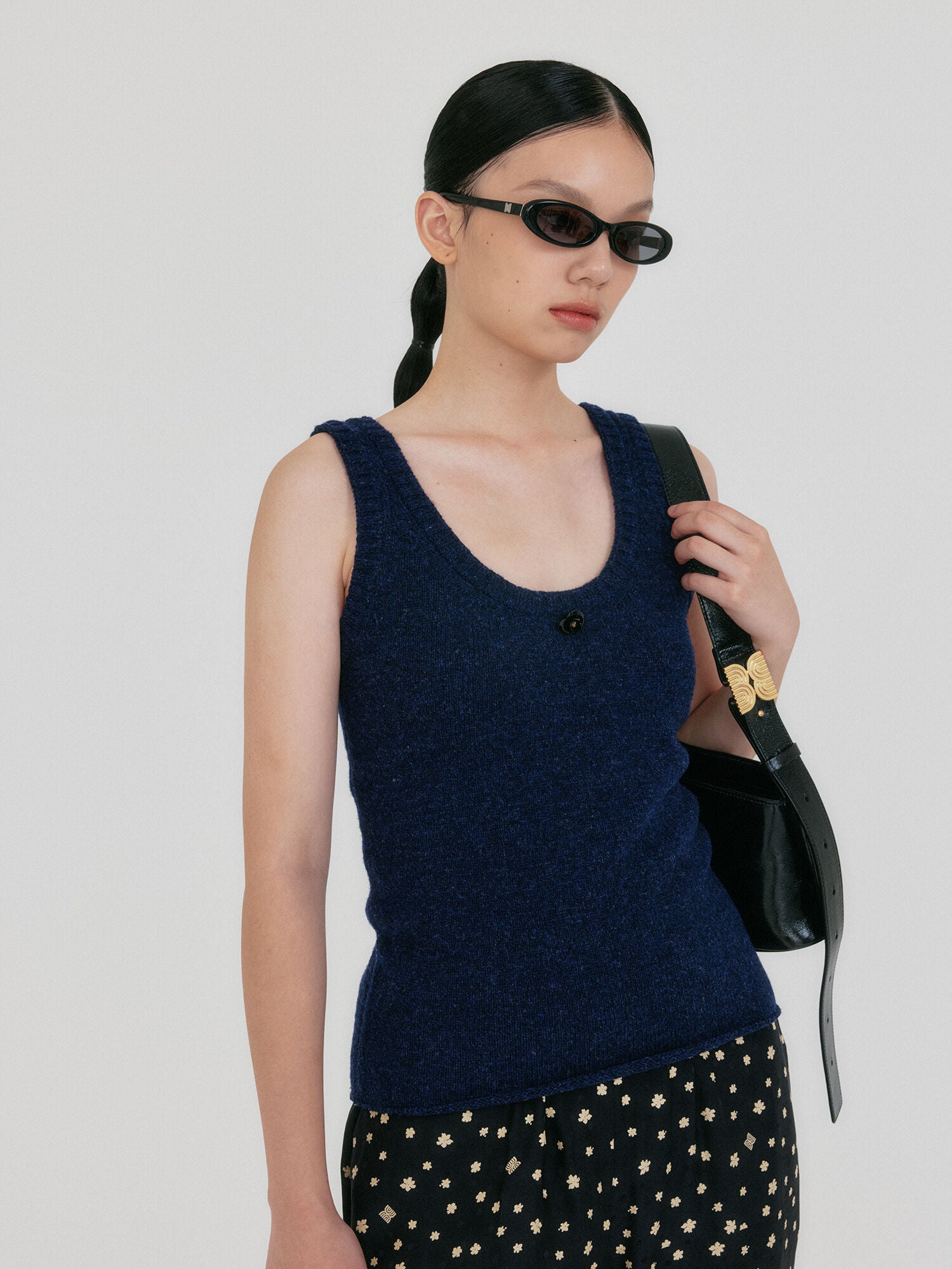 EENK ZIUP Sleeveless Knit Top - Navy