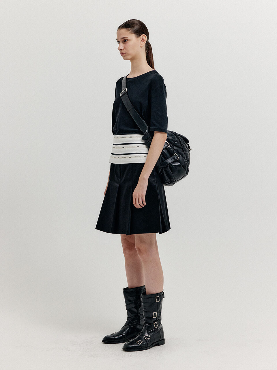 EENK EENK T-Shirt Paneled Half Sleeve - Black