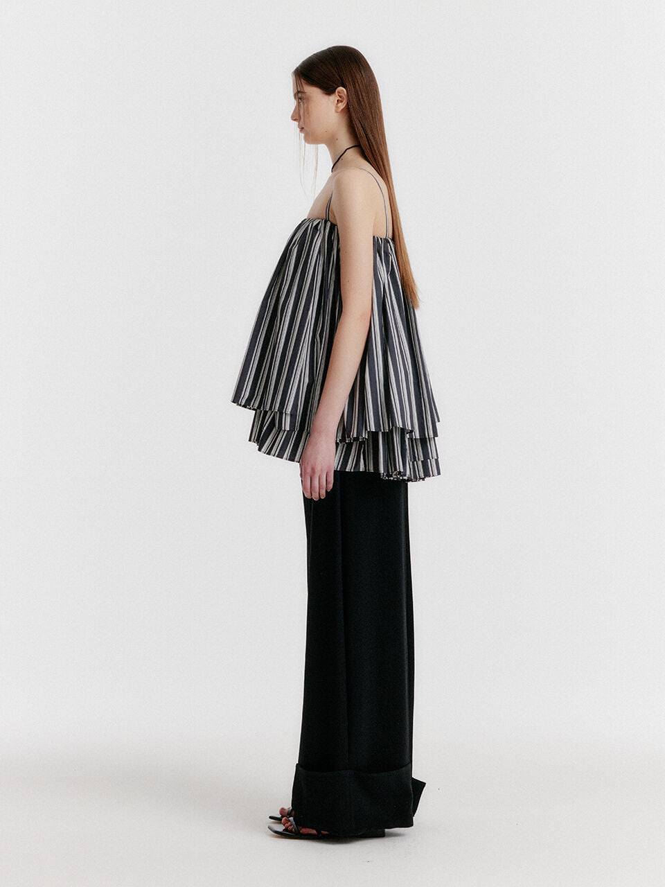 EENK YAEL Lace-printed Volume Top - Black