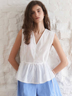 THE RYE Flared Sleeveless Blouse(White)