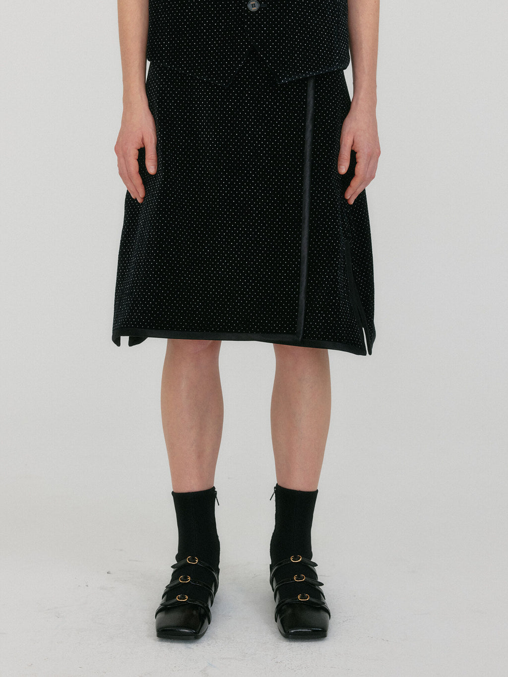 EENK ZULIAL Midi Wrap Skrit - Black