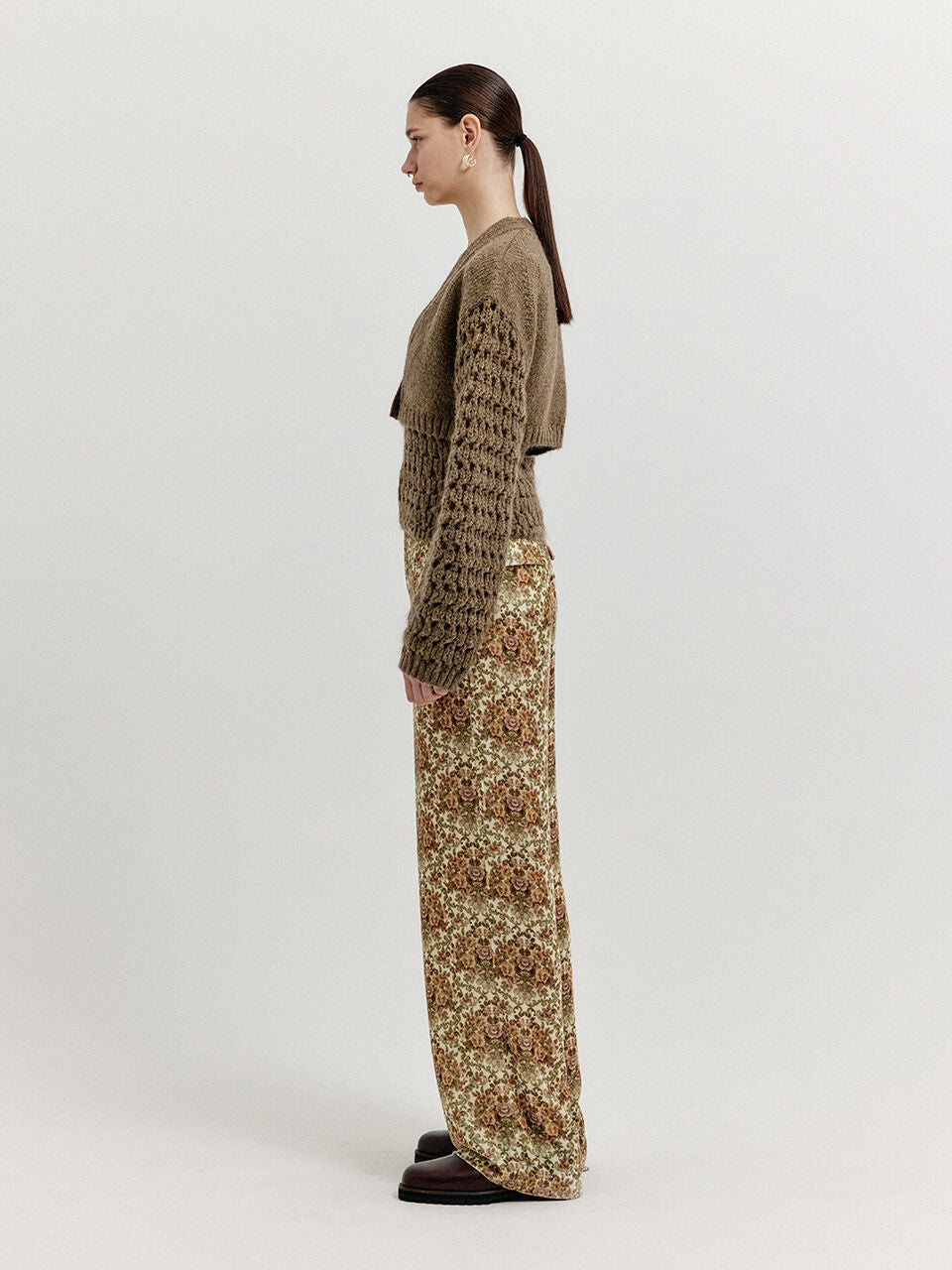 EENK EENK XOLERO V-neck Crop Knit Cardigan - Khaki