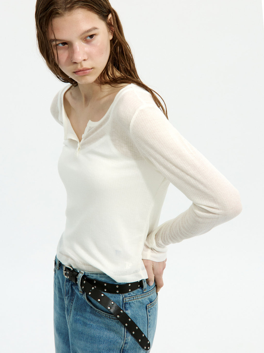 LOW CLASSIC HENRY NECK LONG SLEEVE T-SHIRT_IVORY_LC252TS03IV