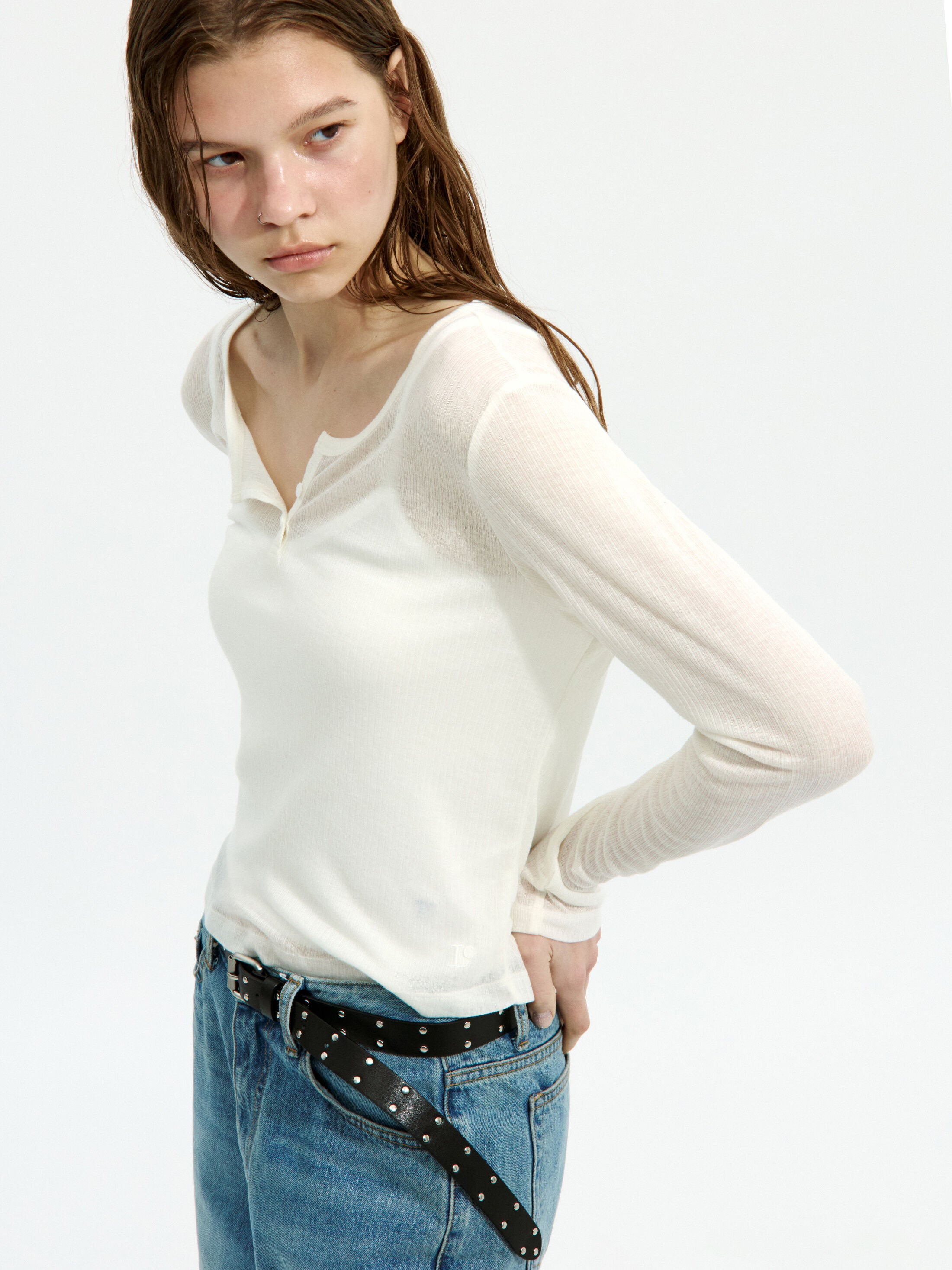 LOW CLASSIC HENRY NECK LONG SLEEVE T-SHIRT_IVORY_LC252TS03IV