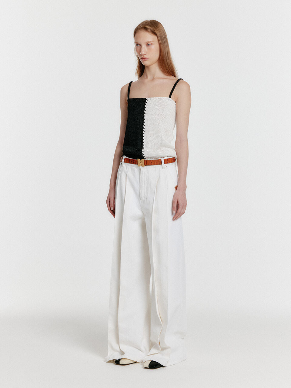 EENK [Wearing Hyomin] YON Stitched Color Block Knit Top - Black/White