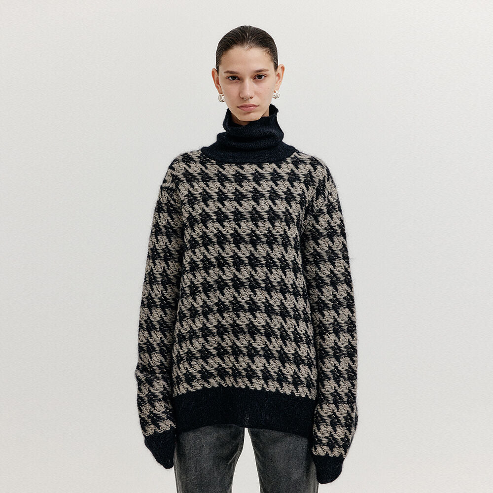 EENK EENK XEZAL Houndstooth Check Knit Turtleneck - Black/Ivory