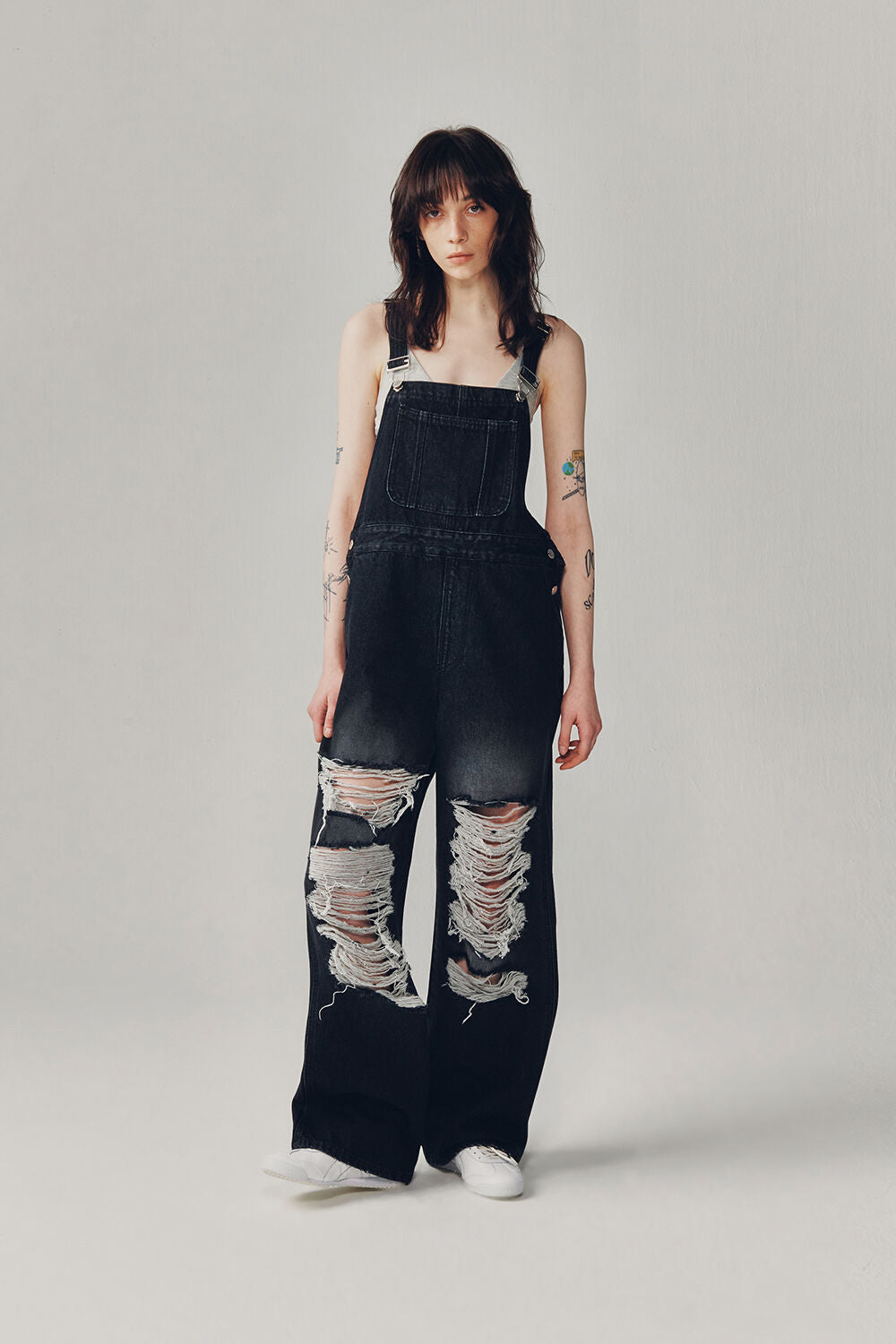 CURRENT VINTAGE DISTRESSED DENIM OVERALLS [BLACK]