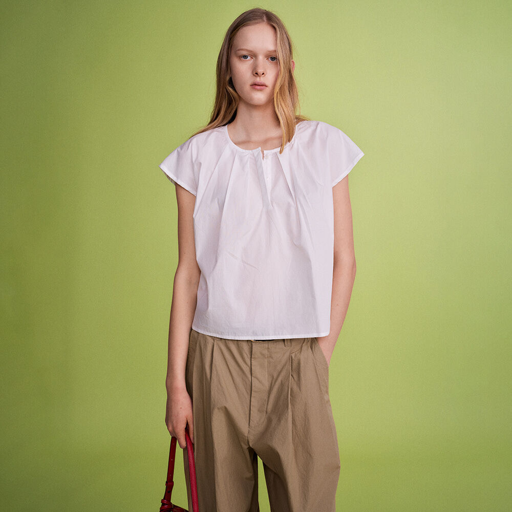 FACADE PATTERN Cotton round neck tuck blouse_white