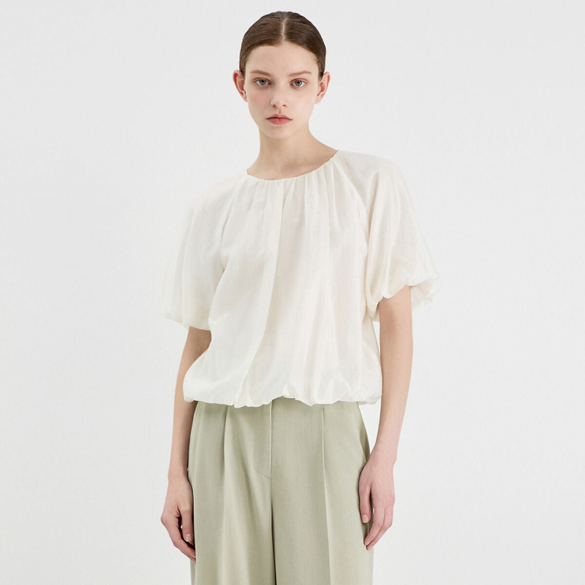 LIST Shirring volume crop blouse_TWWBLQ62050