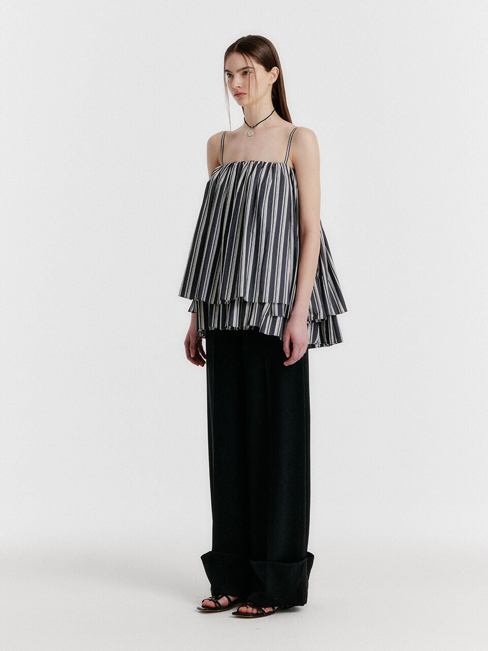 EENK YAEL Lace-printed Volume Top - Black
