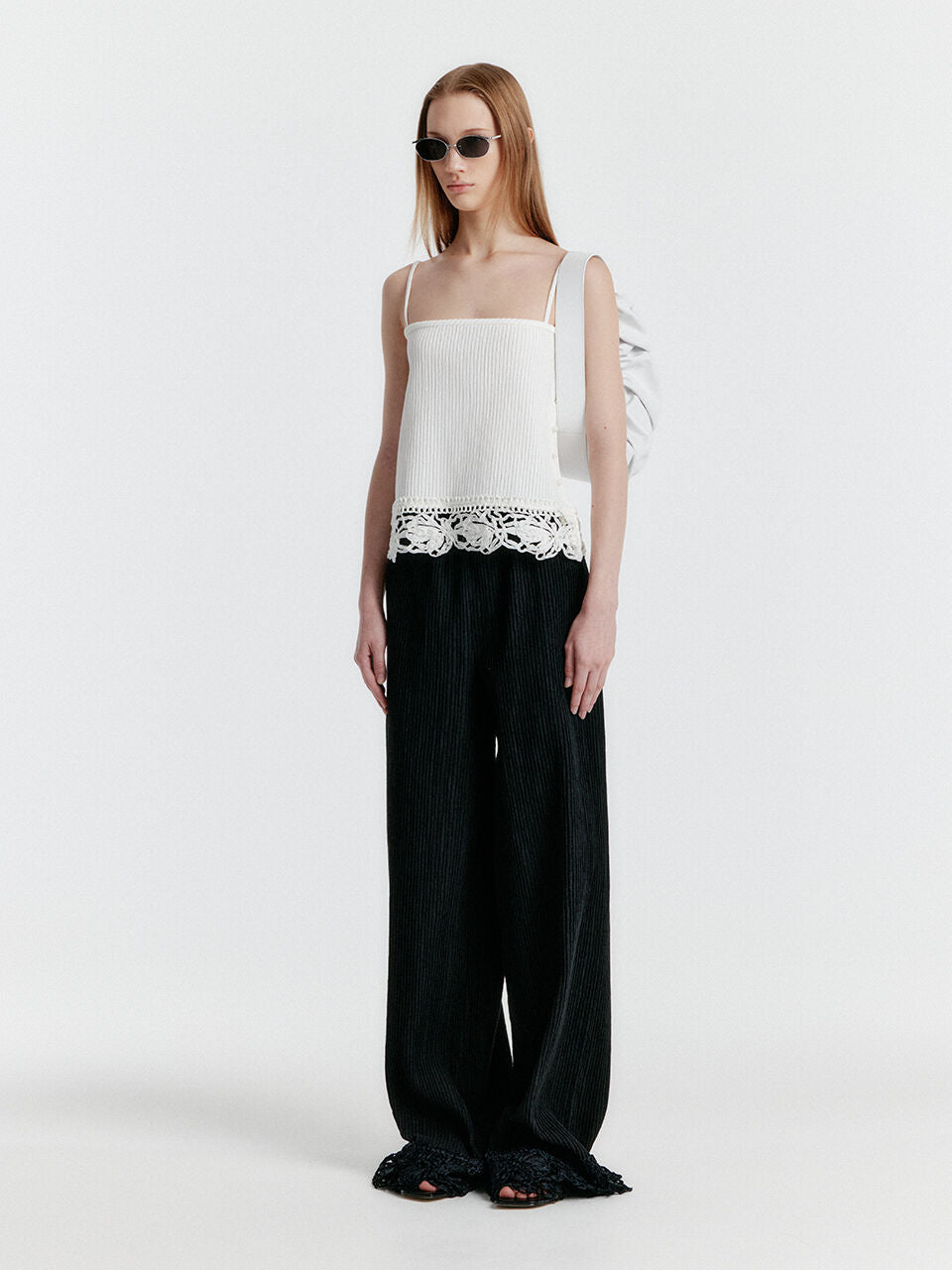 EENK YENIZ Lace-trim Pants - Black