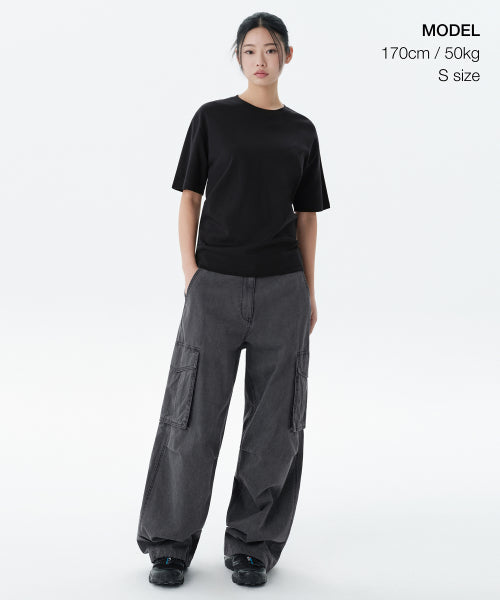 MUSINSA STANDARD WOMAN MUSINSA STANDARD WOMAN Relaxed Fit Crew Neck T-Shirt (Black)