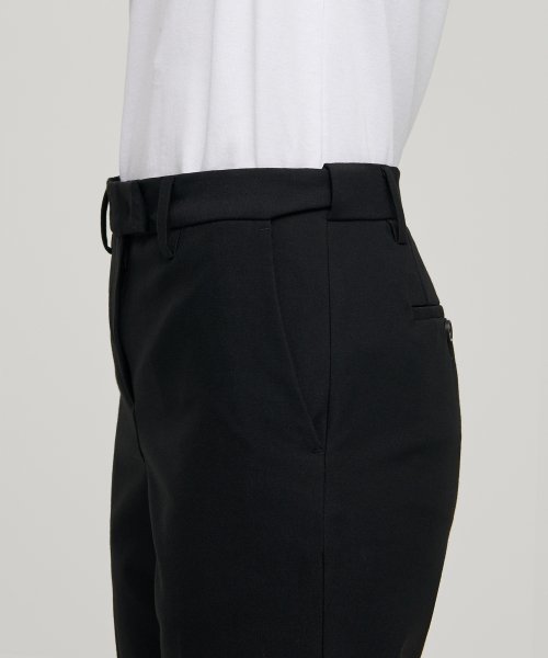 MUSINSA STANDARD WOMAN MUSINSA STANDARD WOMAN Women's Slim Straight Slacks [Black]