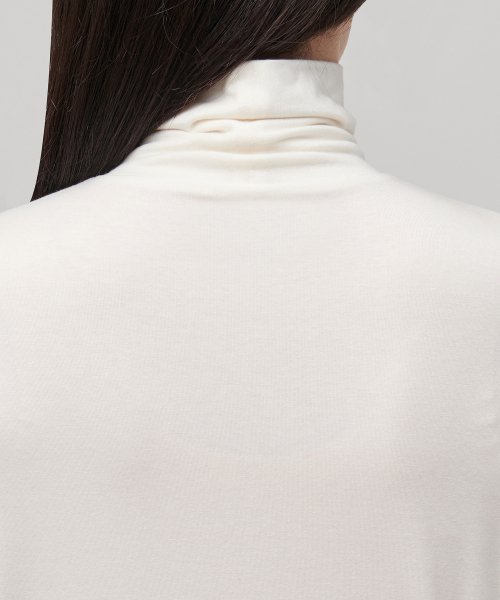 MUSINSA STANDARD WOMAN MUSINSA STANDARD WOMAN T-Shirt Slim Turtleneck [Cream]