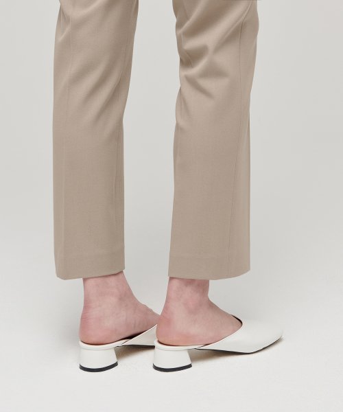 MUSINSA STANDARD WOMAN MUSINSA STANDARD WOMAN Slacks Slim Straight Beige