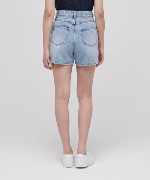 MUSINSA STANDARD WOMAN MUSINSA STANDARD WOMAN Women's Basic Denim Shorts [Light Indigo]