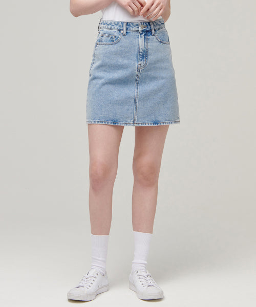MUSINSA STANDARD WOMAN MUSINSA STANDARD WOMAN Denim Mini Skirt Light Indigo