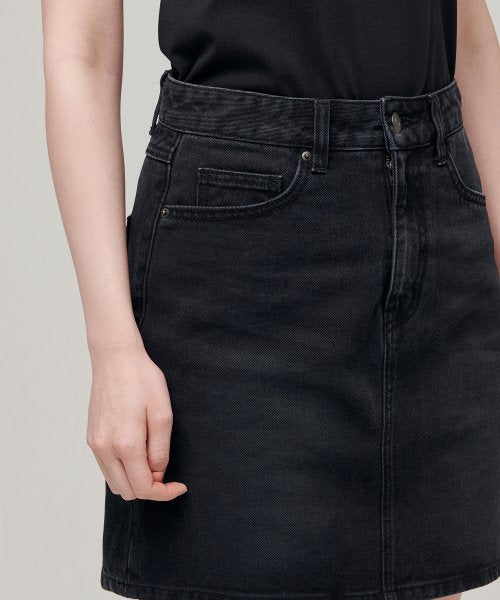 MUSINSA STANDARD WOMAN MUSINSA STANDARD WOMAN Denim Mini Skirt (Washed Black)