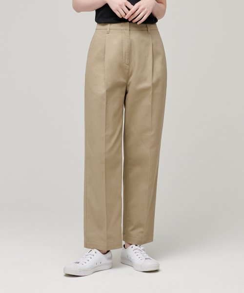 MUSINSA STANDARD WOMAN MUSINSA STANDARD WOMAN Women's Tapered Chino Pants [Beige]