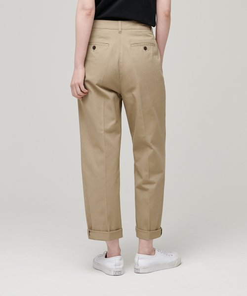MUSINSA STANDARD WOMAN MUSINSA STANDARD WOMAN Women's Tapered Chino Pants [Beige]
