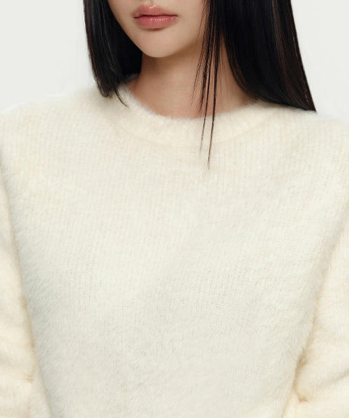 MUSINSA STANDARD WOMAN MUSINSA STANDARD WOMAN Women's Fuzzy Crew Neck Knit Cream