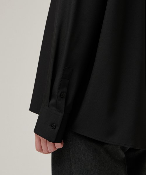 MUSINSA STANDARD WOMAN MUSINSA STANDARD WOMAN Women's Oversized Silky Shirt [Black]
