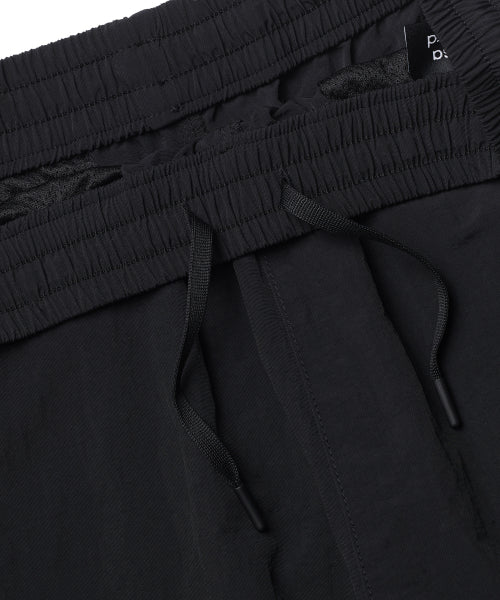 MUSINSA STANDARD WOMAN MUSINSA STANDARD WOMAN Women's Nylon Banding Shorts (Black)