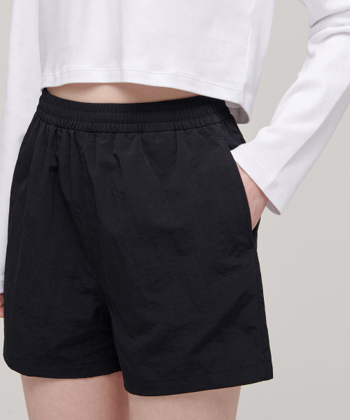 MUSINSA STANDARD WOMAN MUSINSA STANDARD WOMAN Women's Nylon Banding Shorts (Black)
