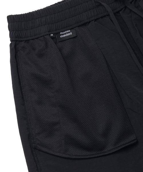 MUSINSA STANDARD WOMAN MUSINSA STANDARD WOMAN Women's Nylon Banding Shorts (Black)