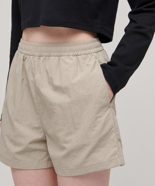 MUSINSA STANDARD WOMAN MUSINSA STANDARD WOMAN Women's Nylon Banding Shorts Light Beige