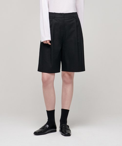 MUSINSA STANDARD WOMAN MUSINSA STANDARD WOMAN Women's Cotton Wide Bermuda Shorts (Black)