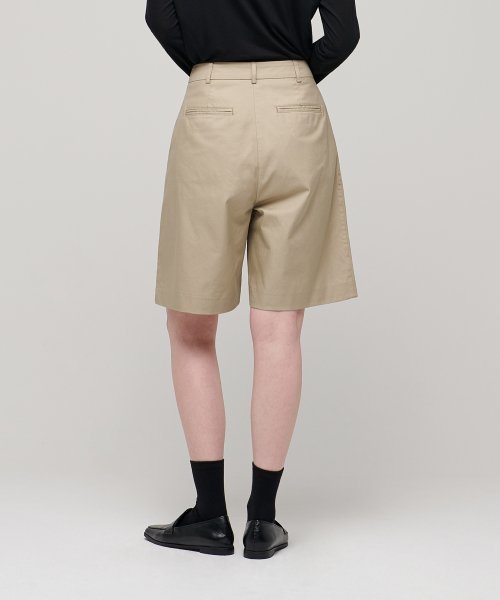 MUSINSA STANDARD WOMAN MUSINSA STANDARD WOMAN Women's Cotton Wide Bermuda Shorts (Beige)