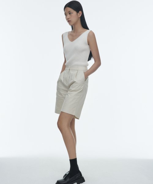 MUSINSA STANDARD WOMAN MUSINSA STANDARD WOMAN Women's Cotton Wide Bermuda Shorts (Cream)