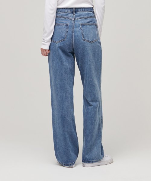MUSINSA STANDARD WOMAN MUSINSA STANDARD WOMAN Denim Straight Pants [Medium Indigo]