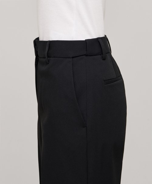 MUSINSA STANDARD WOMAN MUSINSA STANDARD WOMAN Slacks Straight Fit [Black]
