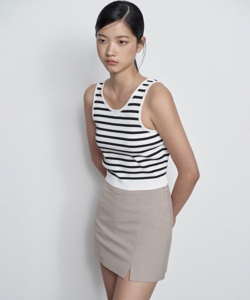 MUSINSA STANDARD WOMAN MUSINSA STANDARD WOMAN Women's Slit Mini Skirt Light Beige