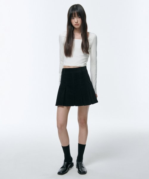 MUSINSA STANDARD WOMAN MUSINSA STANDARD WOMAN Women's Corduroy Pleated Mini Skirt (Black)
