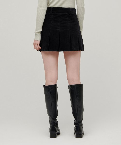 MUSINSA STANDARD WOMAN MUSINSA STANDARD WOMAN Women's Corduroy Pleated Mini Skirt (Black)