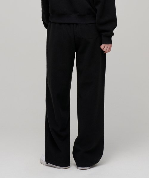 MUSINSA STANDARD WOMAN MUSINSA STANDARD WOMAN Women's Polar Fleece Lounge Sweat Pants [Black]